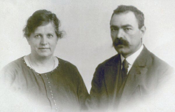 Jacoba 
	de Knegt en Adrianus Cornelis Stadhouders